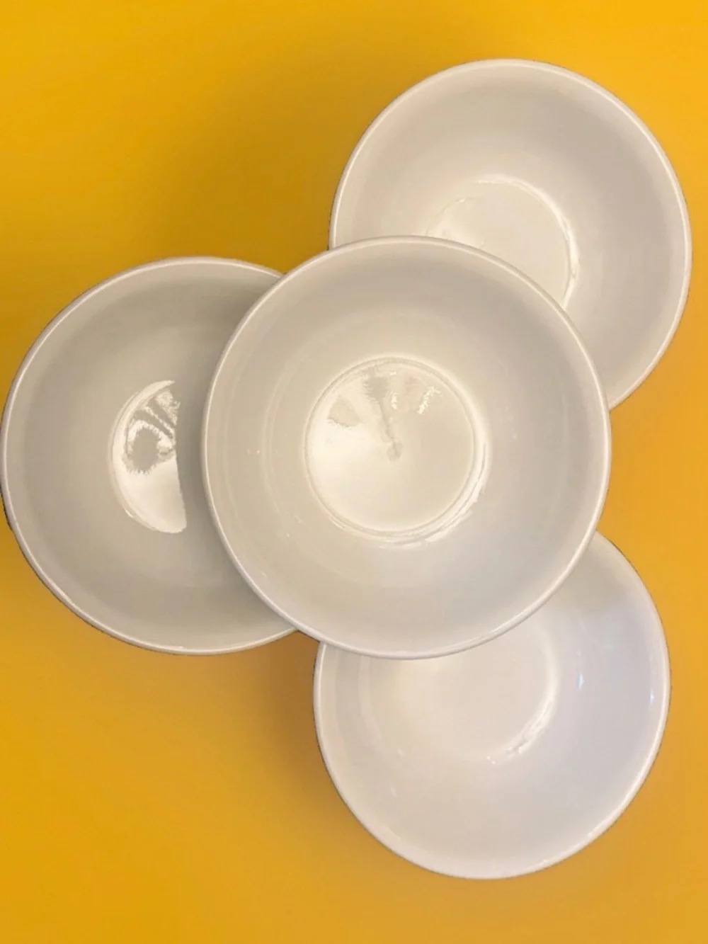Corelle Winter Frost Berry Bowls Set 4 in Mint Condition
